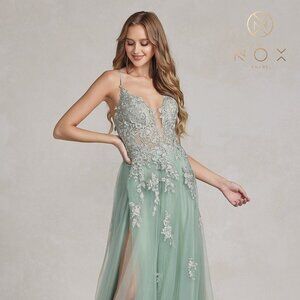 NEW LONG OFF THE SHOULDER SLEEVELESS A-LINE DRESS WITH LACE UP BACK NX G1149